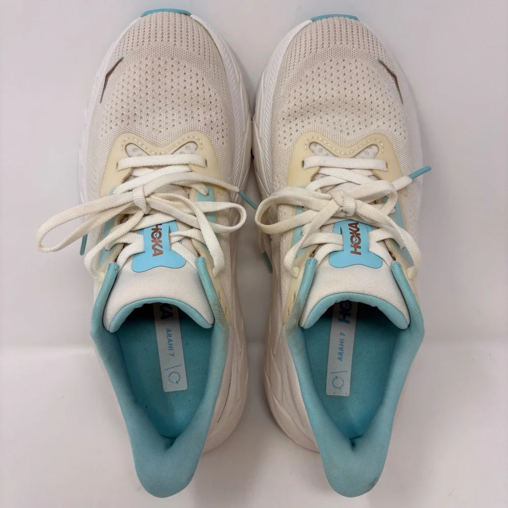 Hoka Arahi 7 Women's Size 8 Cream White Blue Running Shoes (1147851 FTRS)